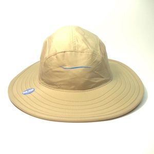 NWT Arctic Cove Sun Hat, Tan color, OSFM